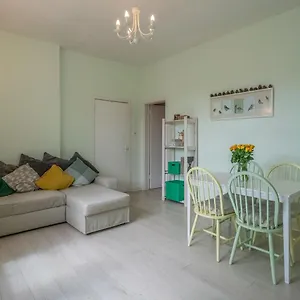 Apartment Pass The Keys Spacious Flat At Royal Mile, Edinburgh