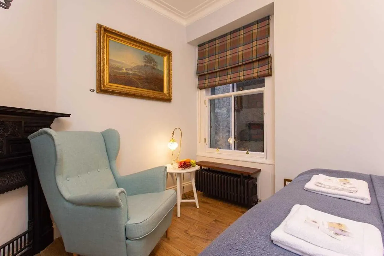Upper Bow - Luxurious, Modern 1Br Apartment Near Castle Edinburgh United Kingdom